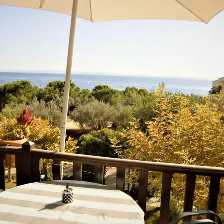 Apartment Nikos *
