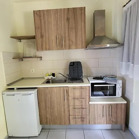 Nikos Apartment *
