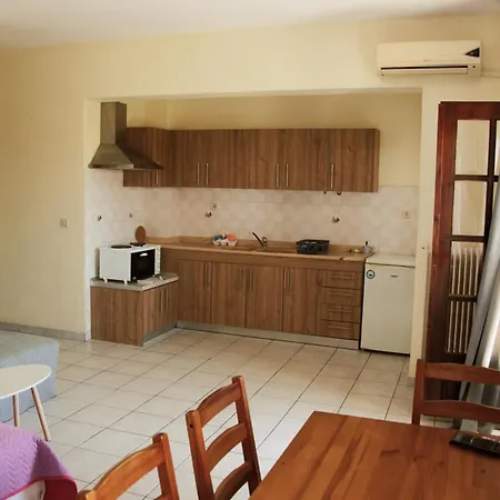 Apartment Nikos *