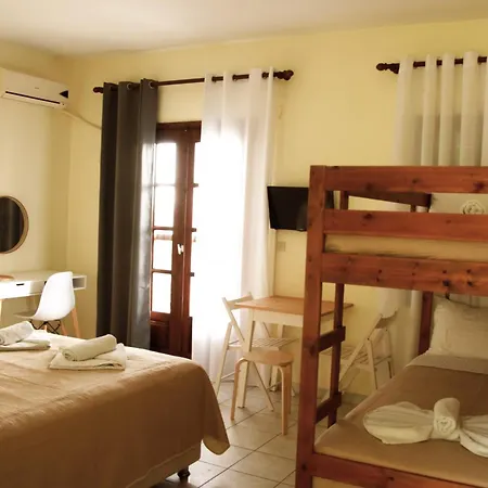 Nikos Apartment *